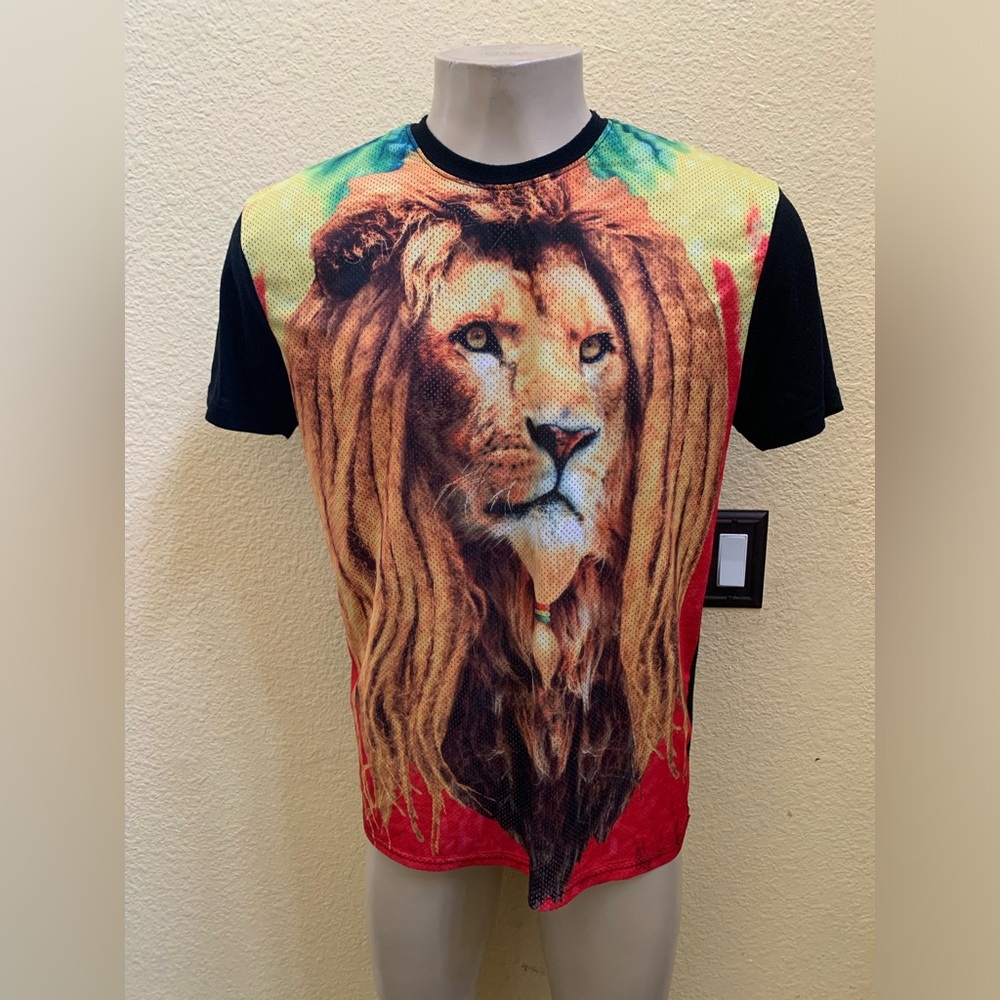 Apostasy Men’s Size Large Rastafarian Lion Graphic Print Short Sleeve T-Shirt